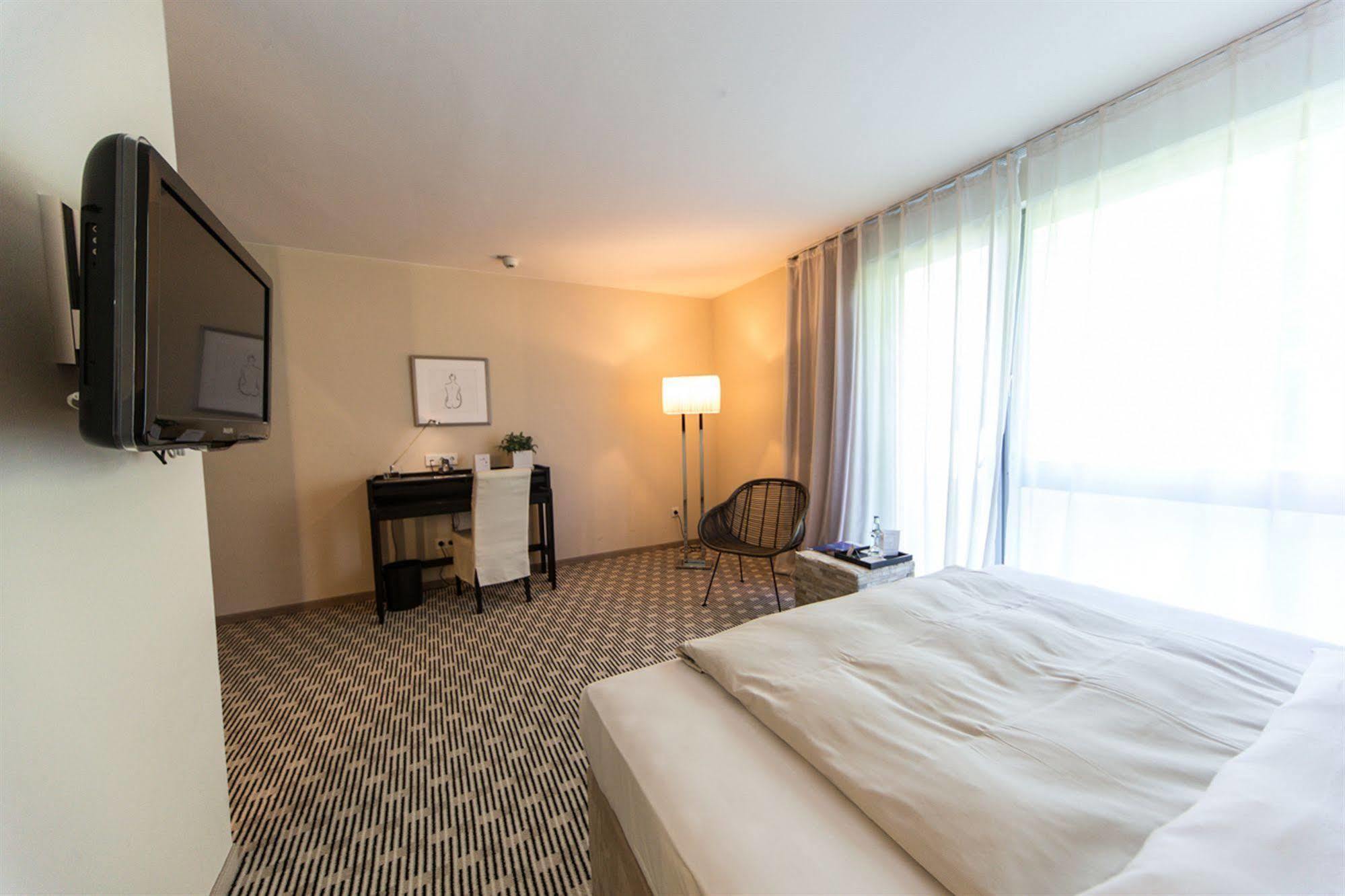 Seehotel Ketsch Schwetzingen Eksteriør billede